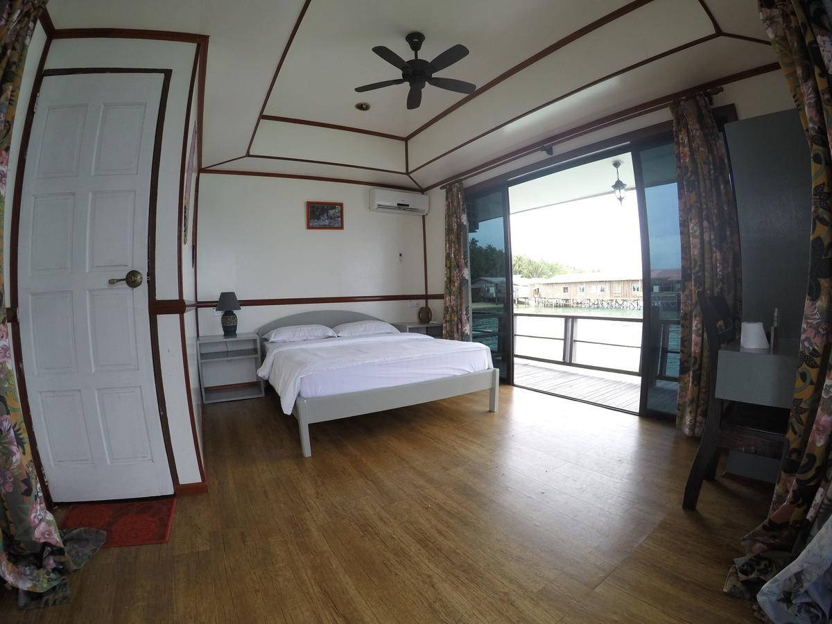Mabul Paradise Lodge Mabul Island Bagian luar foto