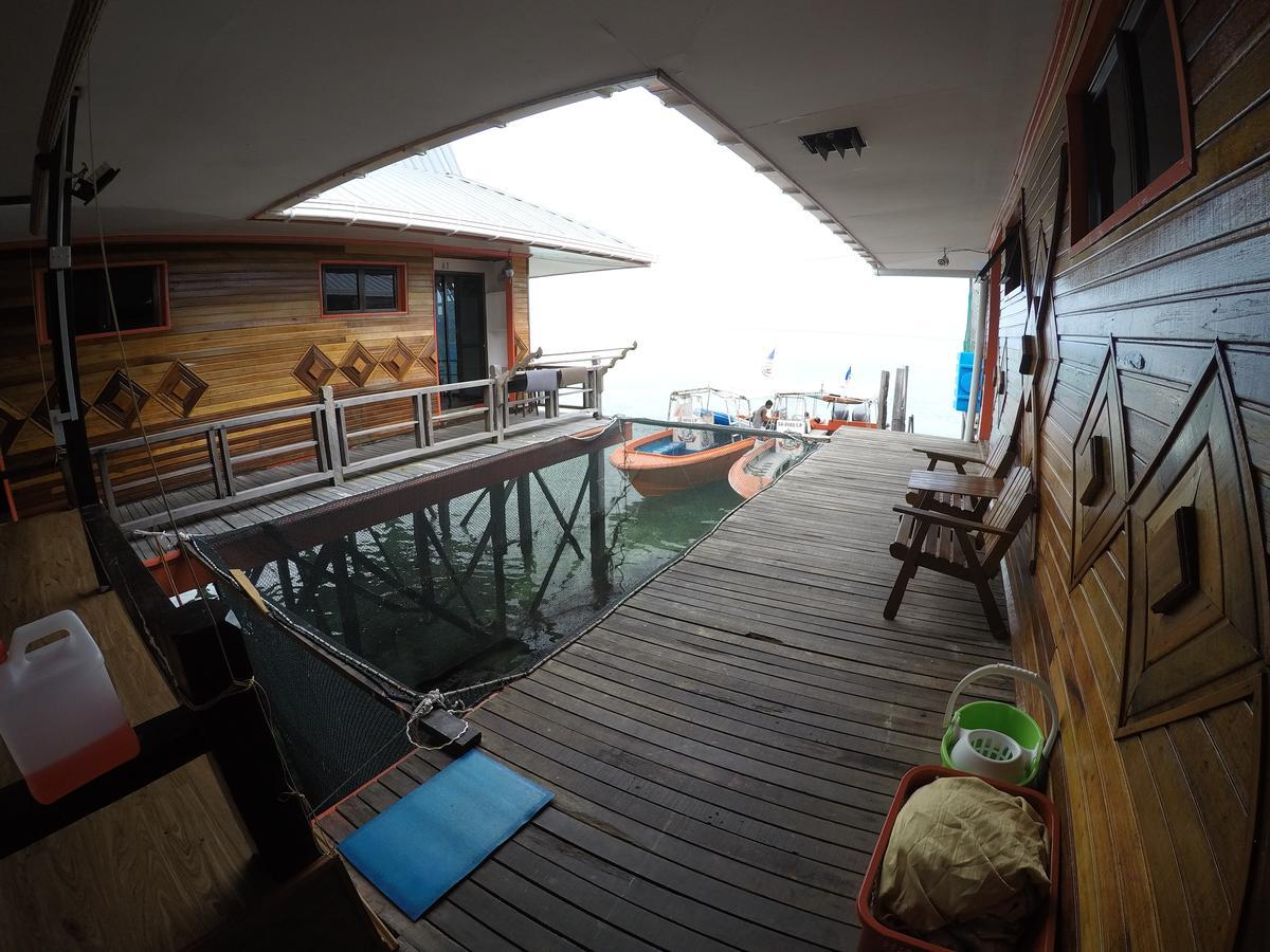 Mabul Paradise Lodge Mabul Island Bagian luar foto